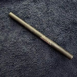 Doucce Fierce & Fine Graphic Pen